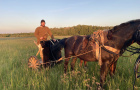 Каскадер из Молдовы собирается «объездить» аркаимскую колесницу 