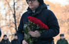 Алексей Текслер принял участие в торжественной церемонии возложения венков и цветов к памятнику «Доблестным сынам Отечества»