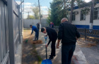 Полицейские провели субботник по благоустройству территории отдела