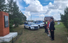 Сотрудники и ветераны ОМВД почтили память погибшего при исполнении служебных обязанностей инспектора ДПС Владимира Подберезного